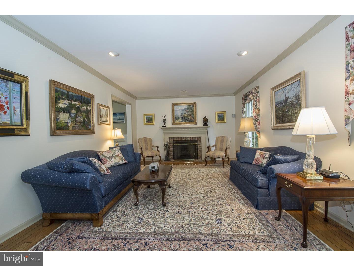 4 Old Covered Bridge Road Newtown Square, PA 19073 - Photo 3 of 25 Living Room