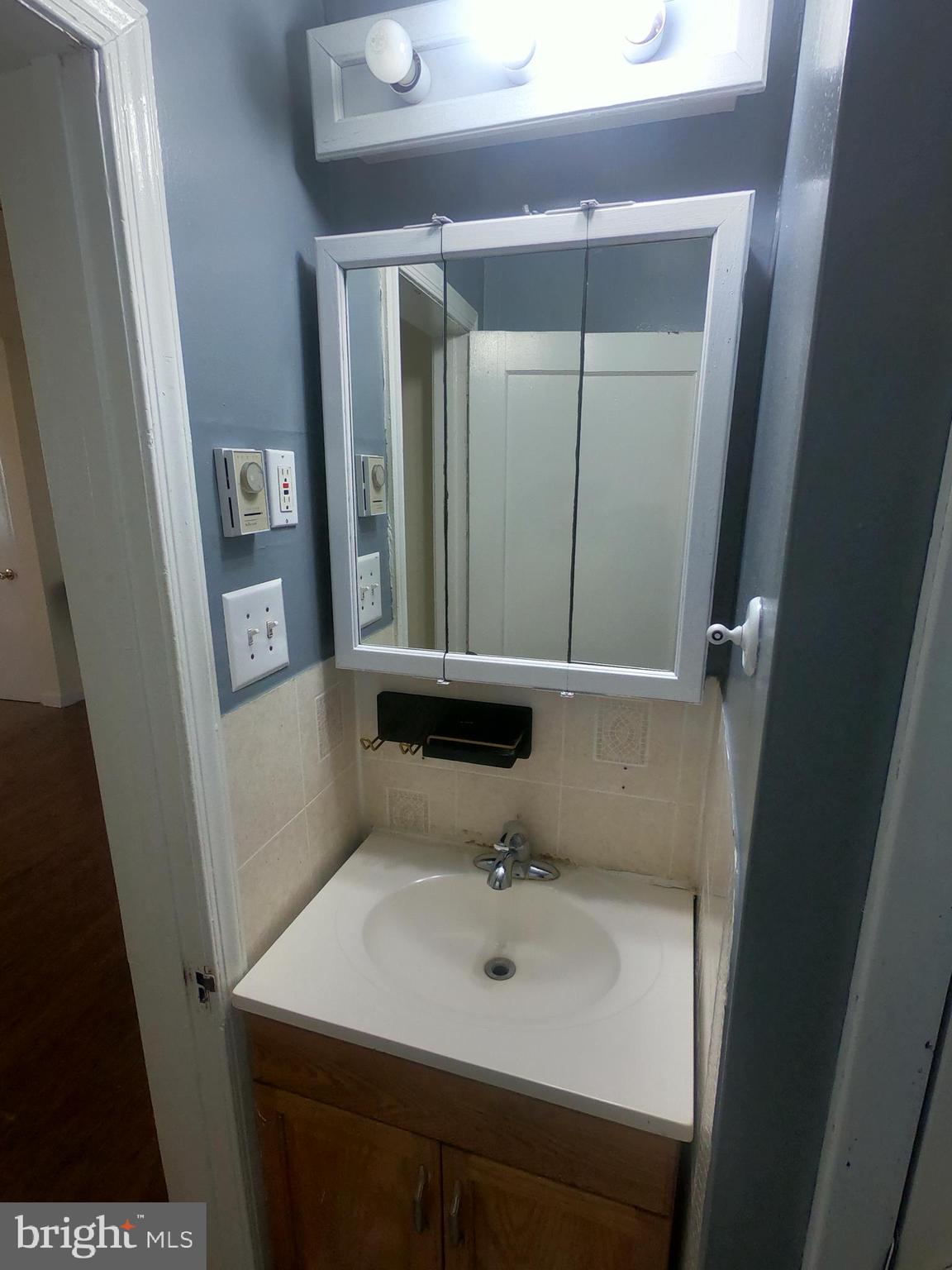 9228 Ditman Street Philadelphia, PA 19114 - Photo 5 of 9