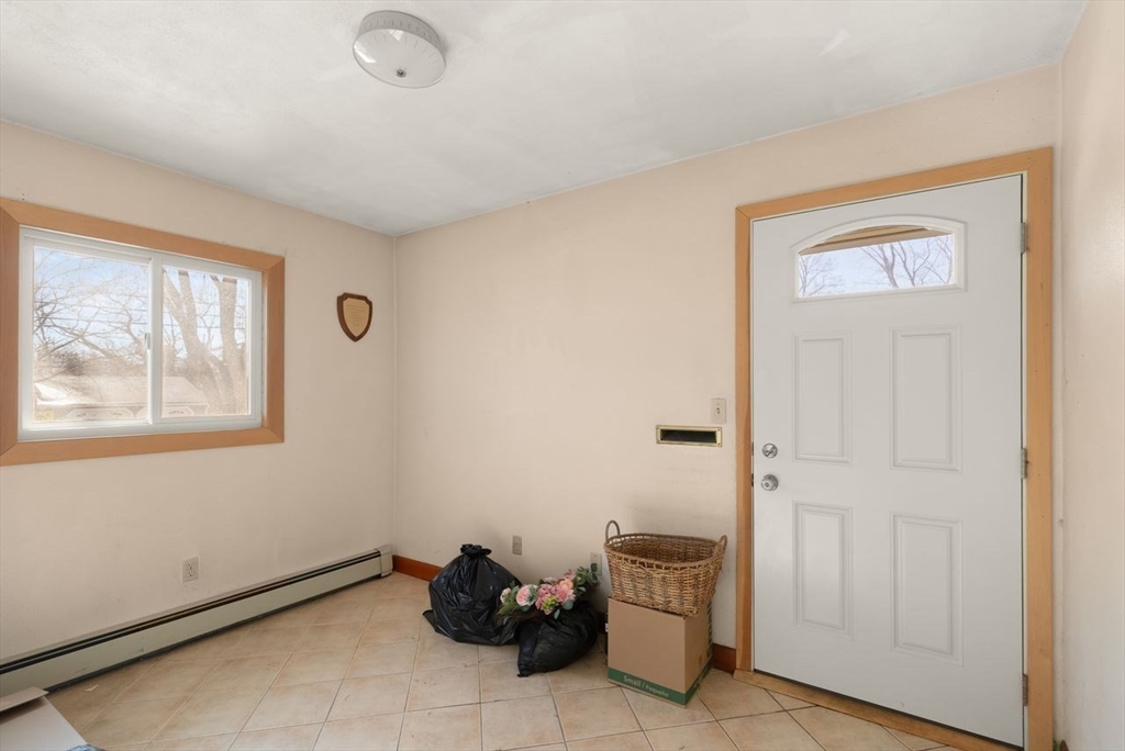 21 Olsen Road Peabody, MA 01960 - Photo 4 of 38 Gallery Image 4