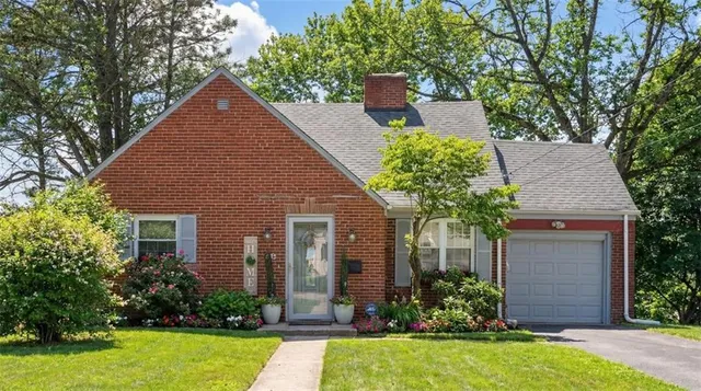 $234,900 | 376 Mc Clellan Drive, Pittsburgh, PA 15236