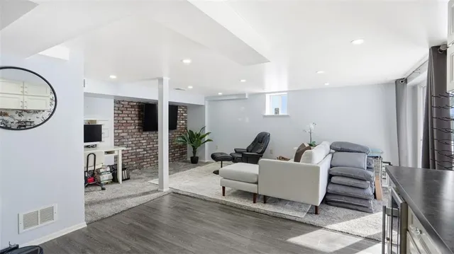 $234,900 | 376 Mc Clellan Drive, Pittsburgh, PA 15236