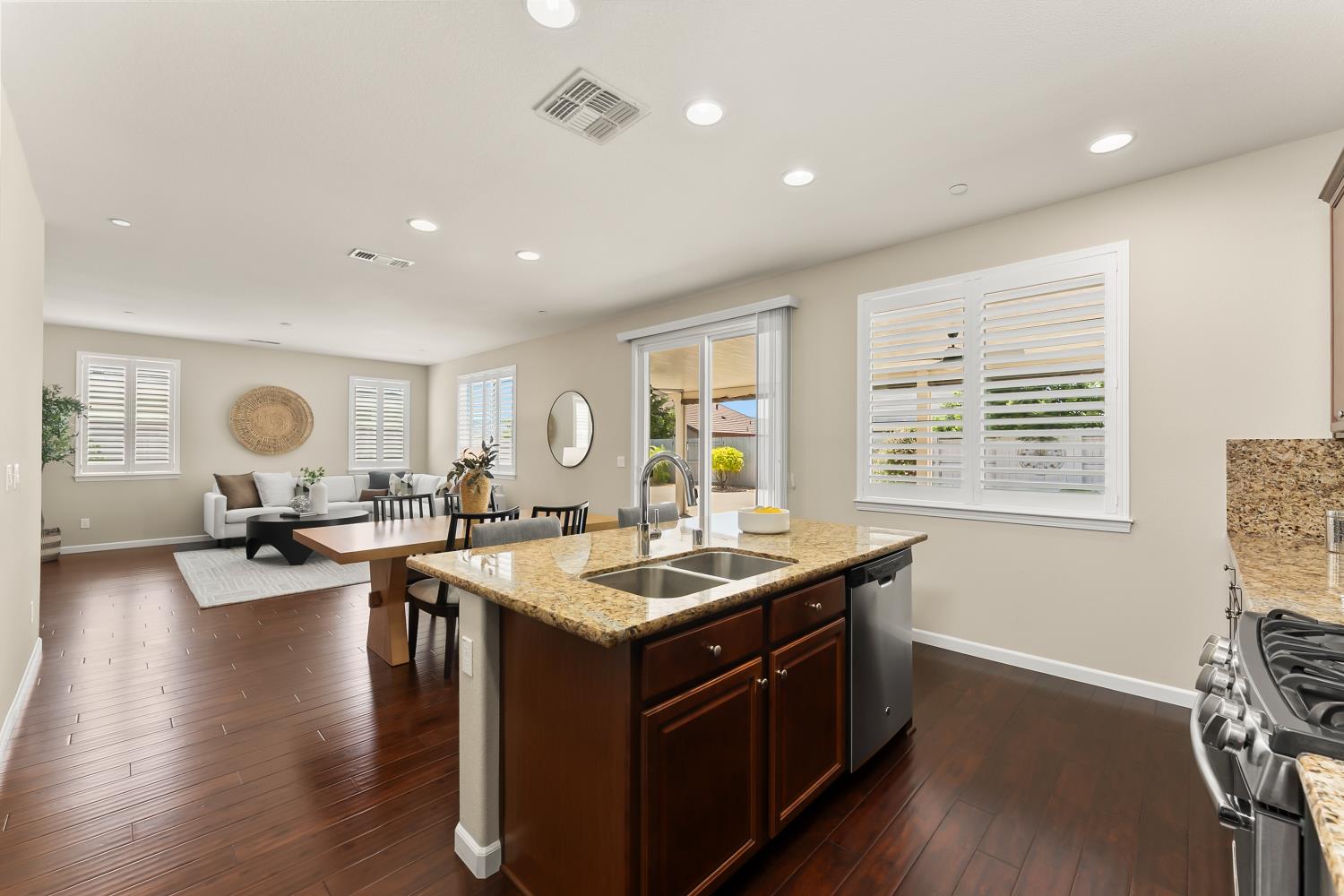5453 Mossy Stone Way Rancho Cordova, CA 95742 - Photo 21 of 81