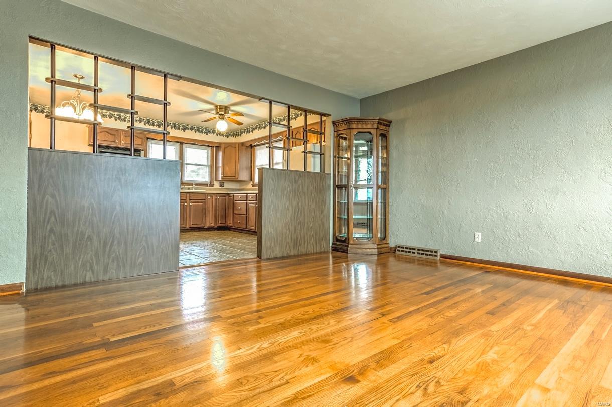 710 West Center Street Brighton, IL 62012 - Photo 2 of 17