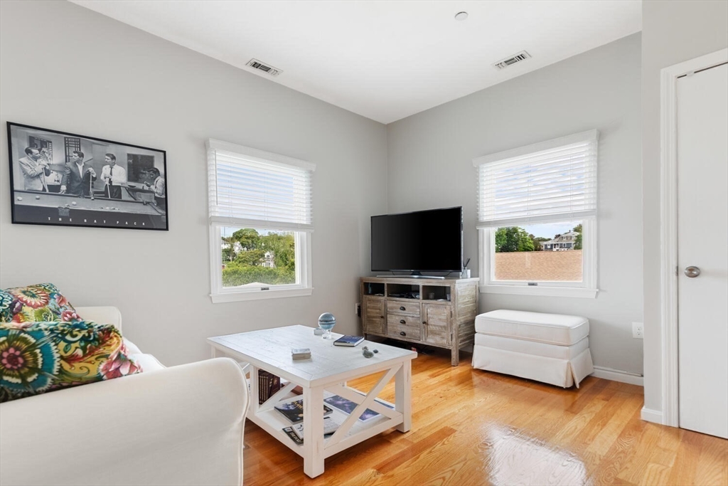 162 Willow Road, Unit 11 Nahant, MA 01908 - Photo 8 of 24