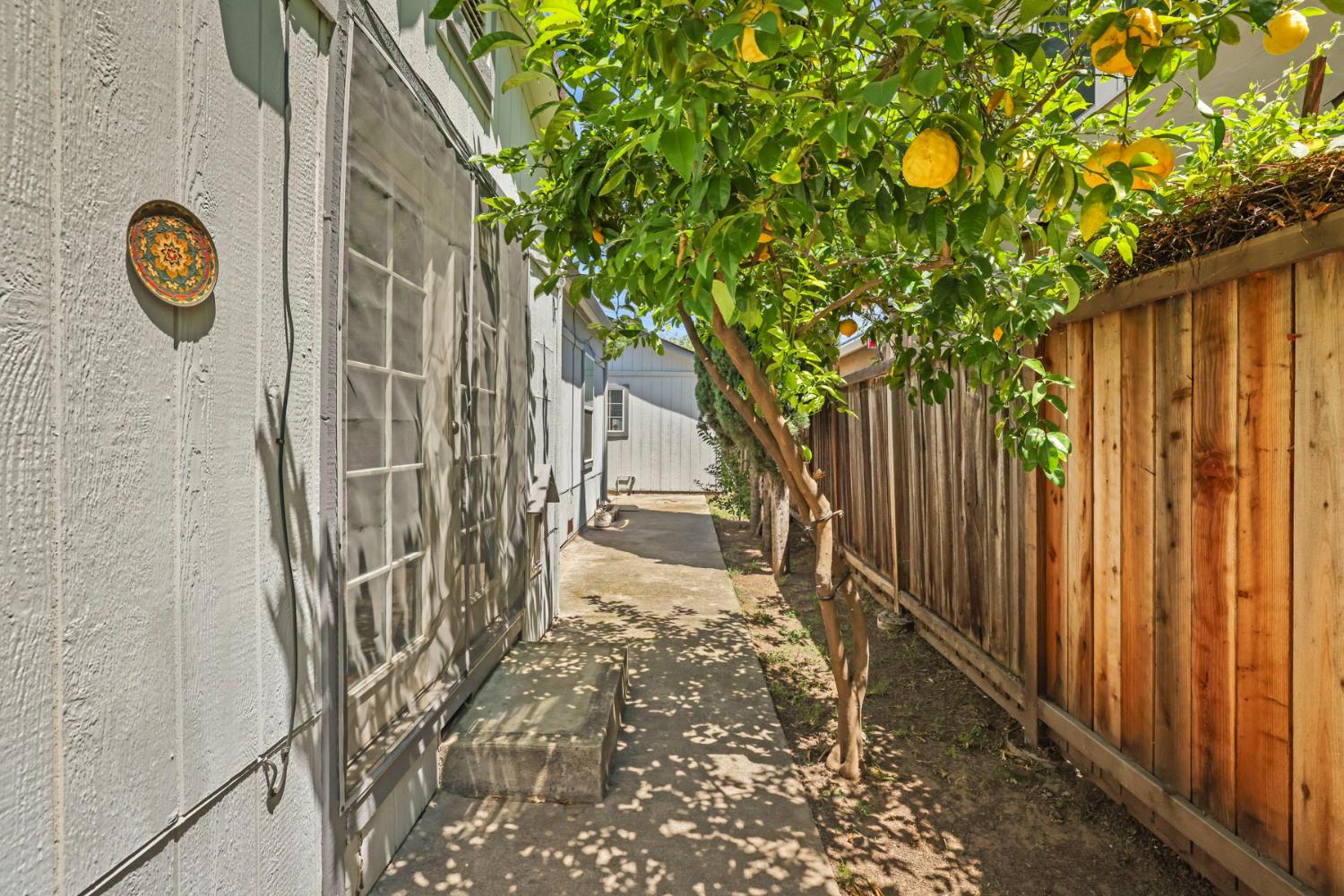 430 Bedford Road Stockton, CA 95204 - Photo 19 of 21
