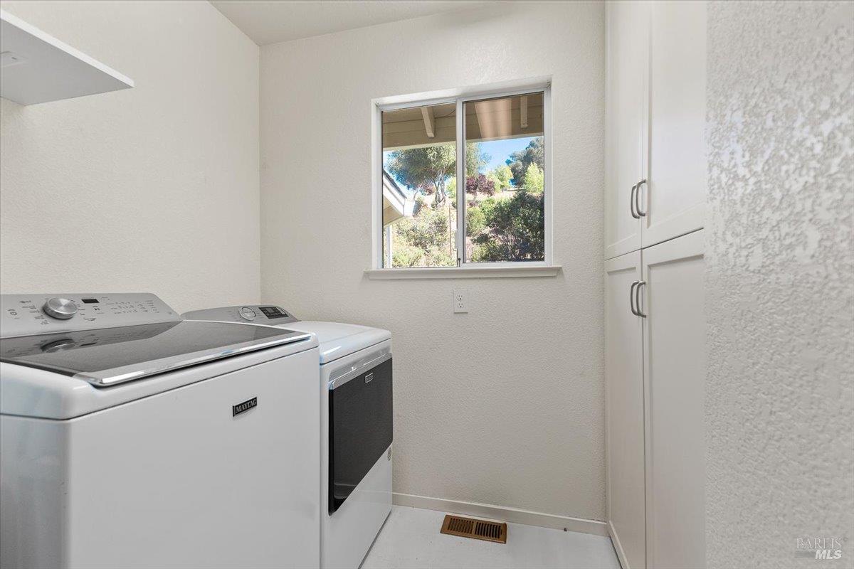 445 Crestridge Place Santa Rosa, CA 95409 - Photo 29 of 46