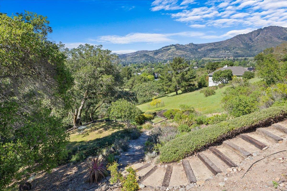 445 Crestridge Place Santa Rosa, CA 95409 - Photo 34 of 46