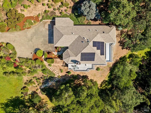 $1,225,000 | 445 Crestridge Place, Santa Rosa, CA 95409