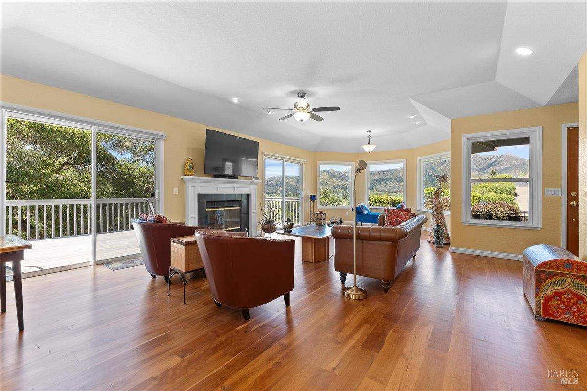 445 Crestridge Place Santa Rosa, CA 95409 - Photo 6 of 46