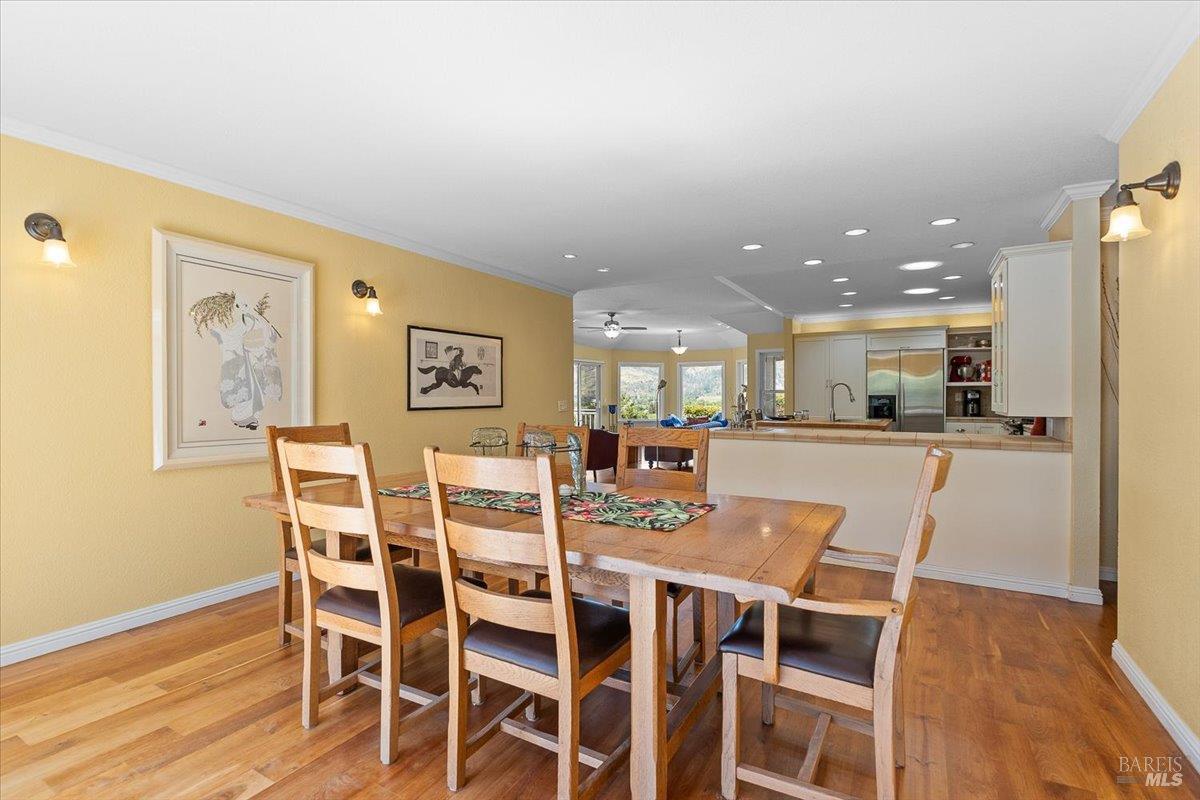 445 Crestridge Place Santa Rosa, CA 95409 - Photo 9 of 46
