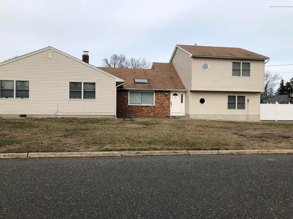 $3,900 | 8 Dwight Drive, Asbury Park, NJ 07712