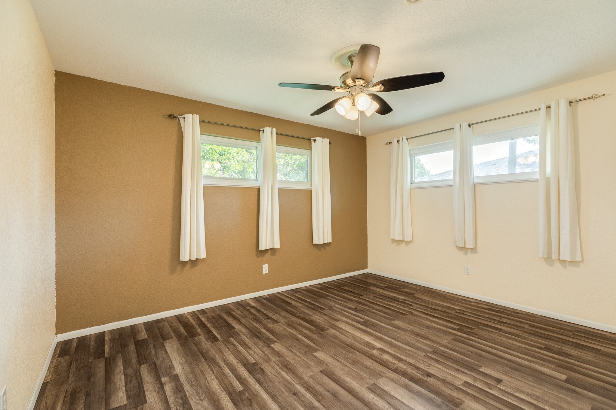 1303 Mac Drive Sweeny, TX 77480 - Photo 13 of 35