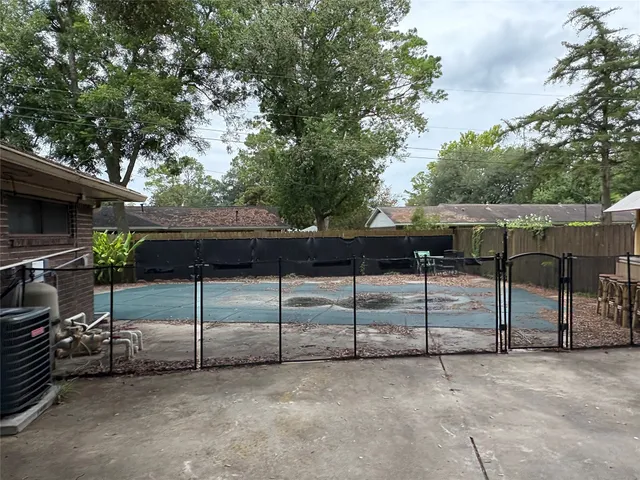 $225,000 | 1303 Mac Drive, Sweeny, TX 77480