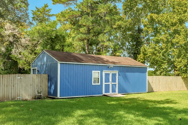 $225,000 | 1303 Mac Drive, Sweeny, TX 77480