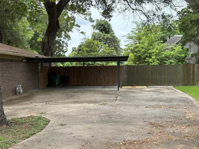 $225,000 | 1303 Mac Drive, Sweeny, TX 77480