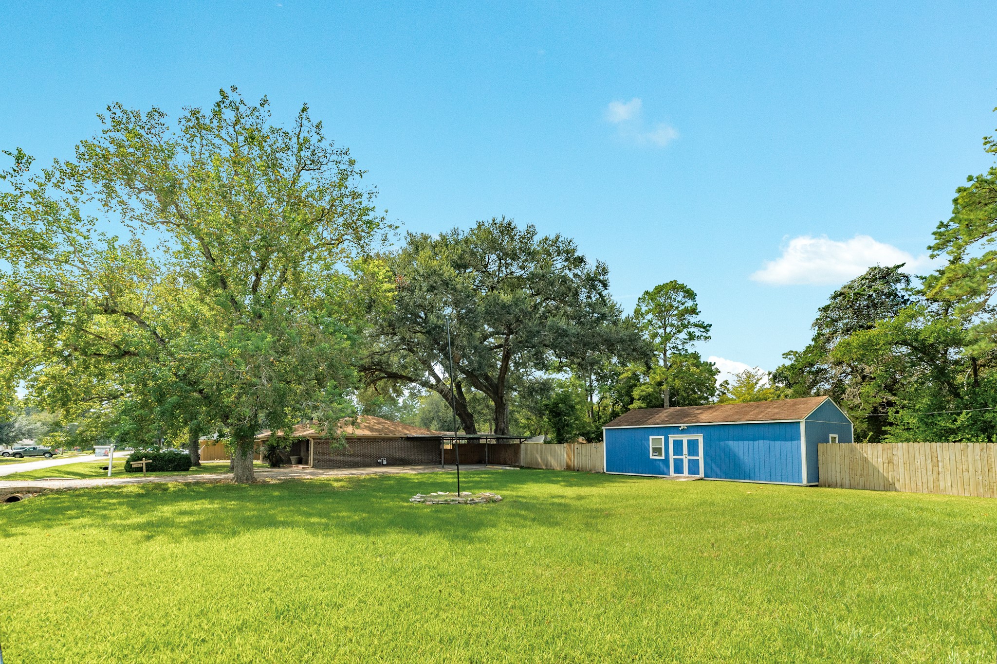 1303 Mac Drive Sweeny, TX 77480 - Photo 3 of 35