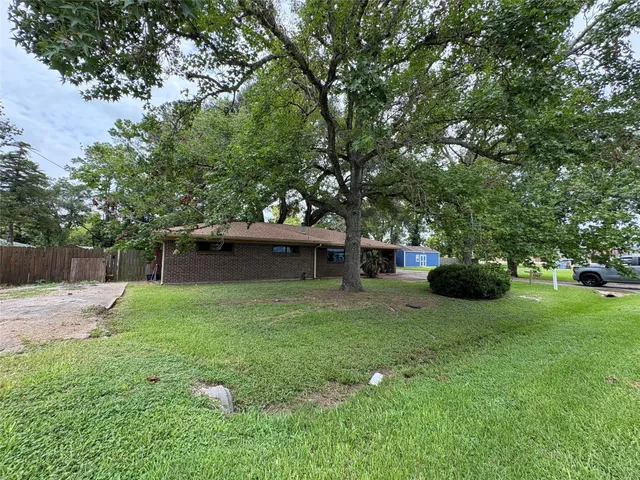 $225,000 | 1303 Mac Drive, Sweeny, TX 77480
