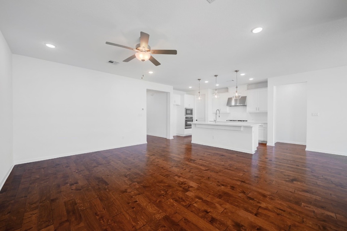 1224 Siena Sunset Road Leander, TX 78641 - Photo 5 of 28