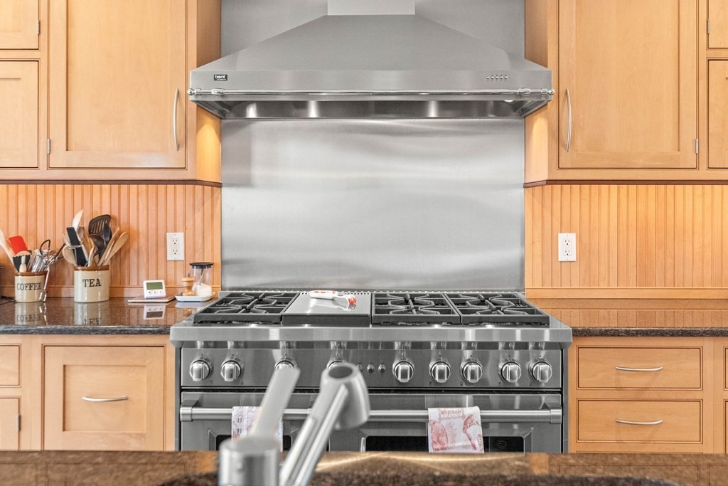56 Carmel Road Andover, MA 01810 - Photo 14 of 42 Gallery Image 14