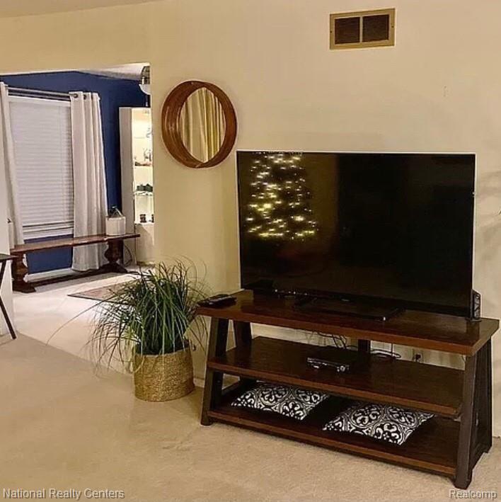 29628 Middlebelt Road, Unit 2702 Farmington Hills, MI 48334 - Photo 12 of 27