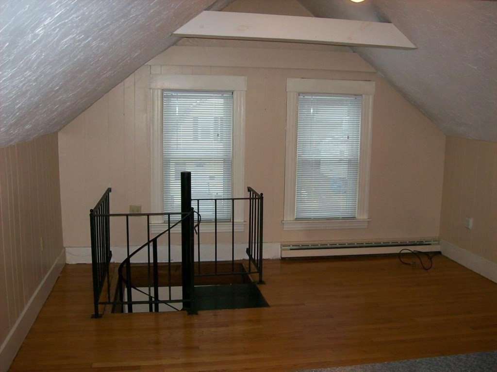 121 Beaconsfield Road Worcester, MA 01602 - Photo 6 of 17