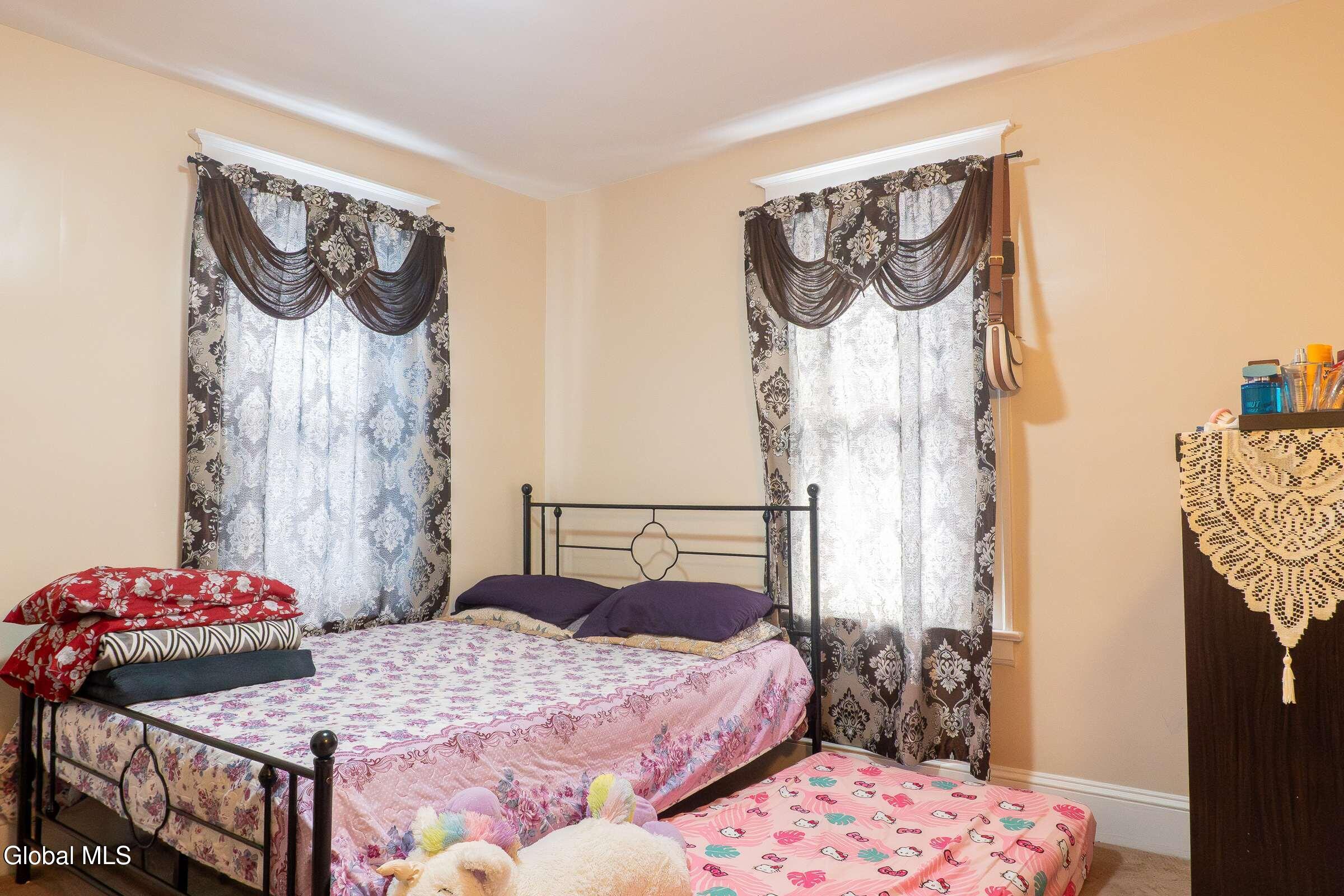 37 Chiswell Street Schenectady, NY 12304 - Photo 18 of 30 18