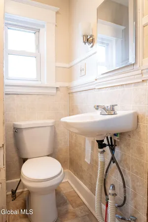 $279,900 | 37 Chiswell Street, Schenectady, NY 12304