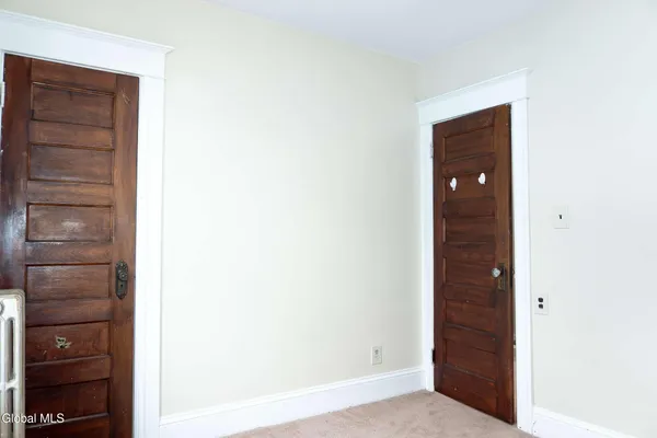 $279,900 | 37 Chiswell Street, Schenectady, NY 12304