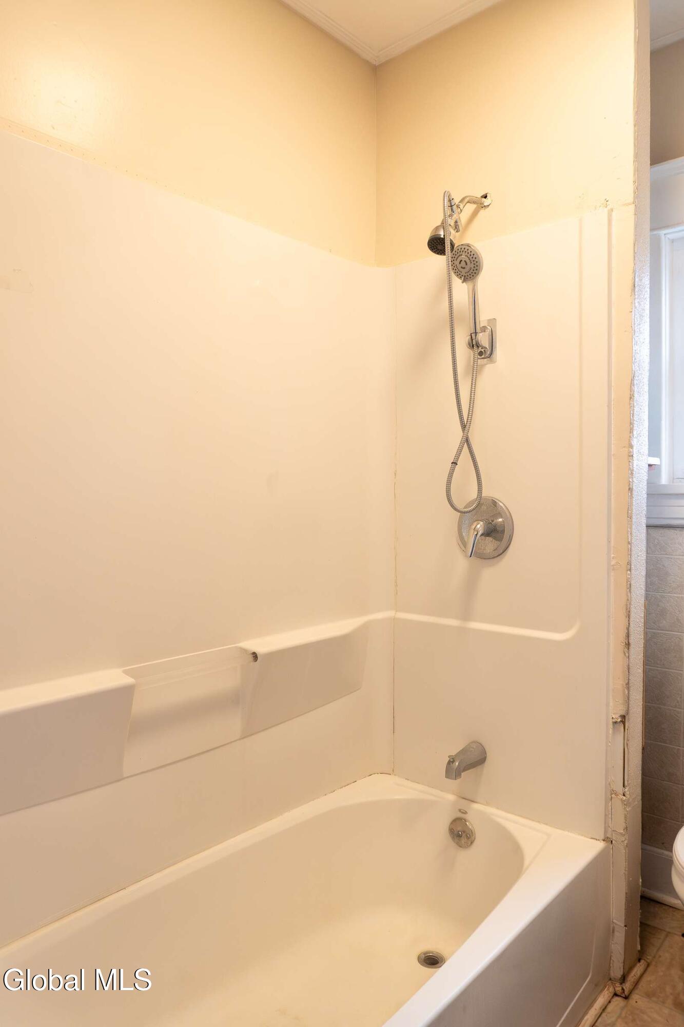 37 Chiswell Street Schenectady, NY 12304 - Photo 25 of 32 26