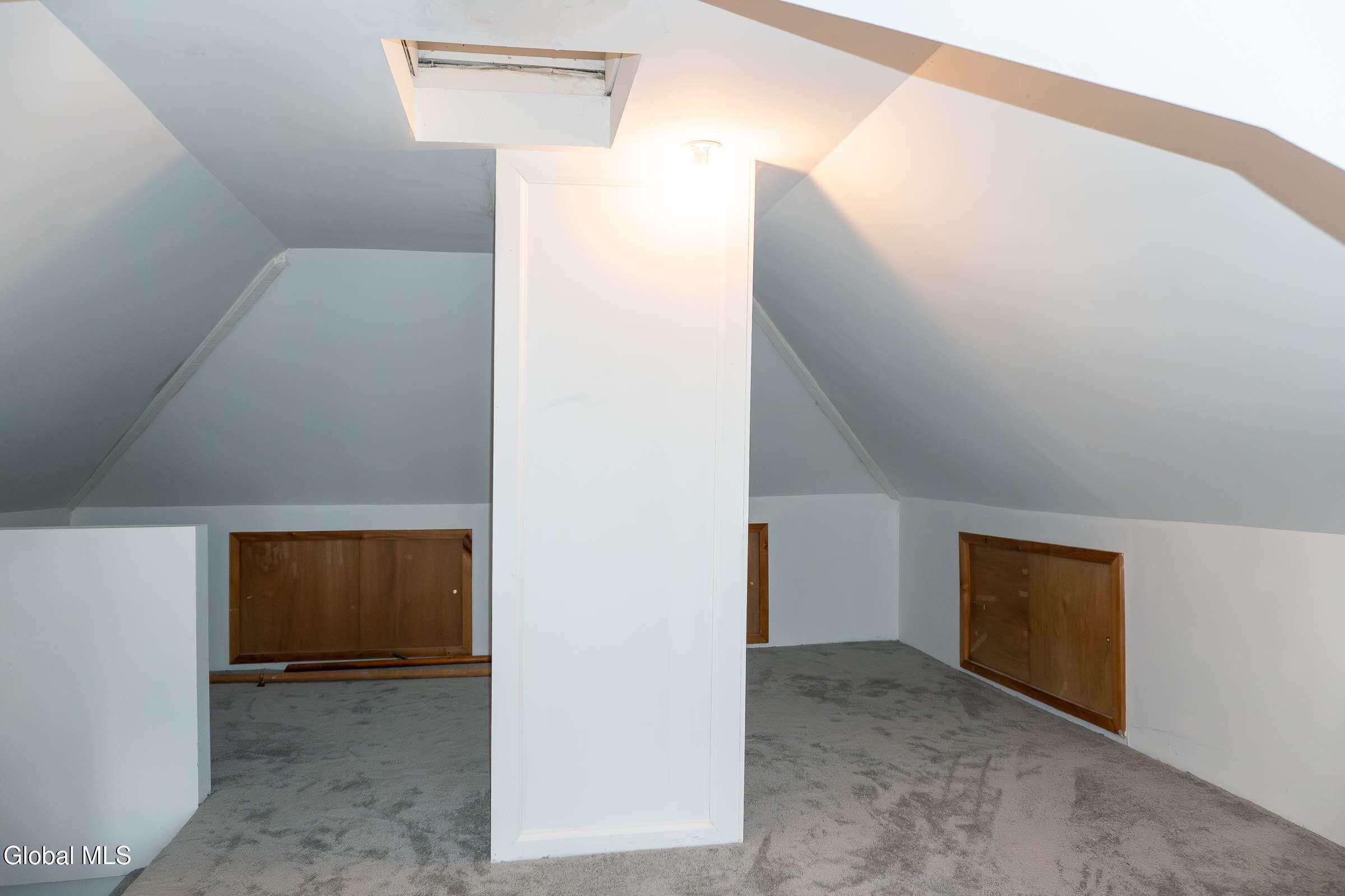 37 Chiswell Street Schenectady, NY 12304 - Photo 26 of 32 28