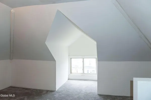 $279,900 | 37 Chiswell Street, Schenectady, NY 12304