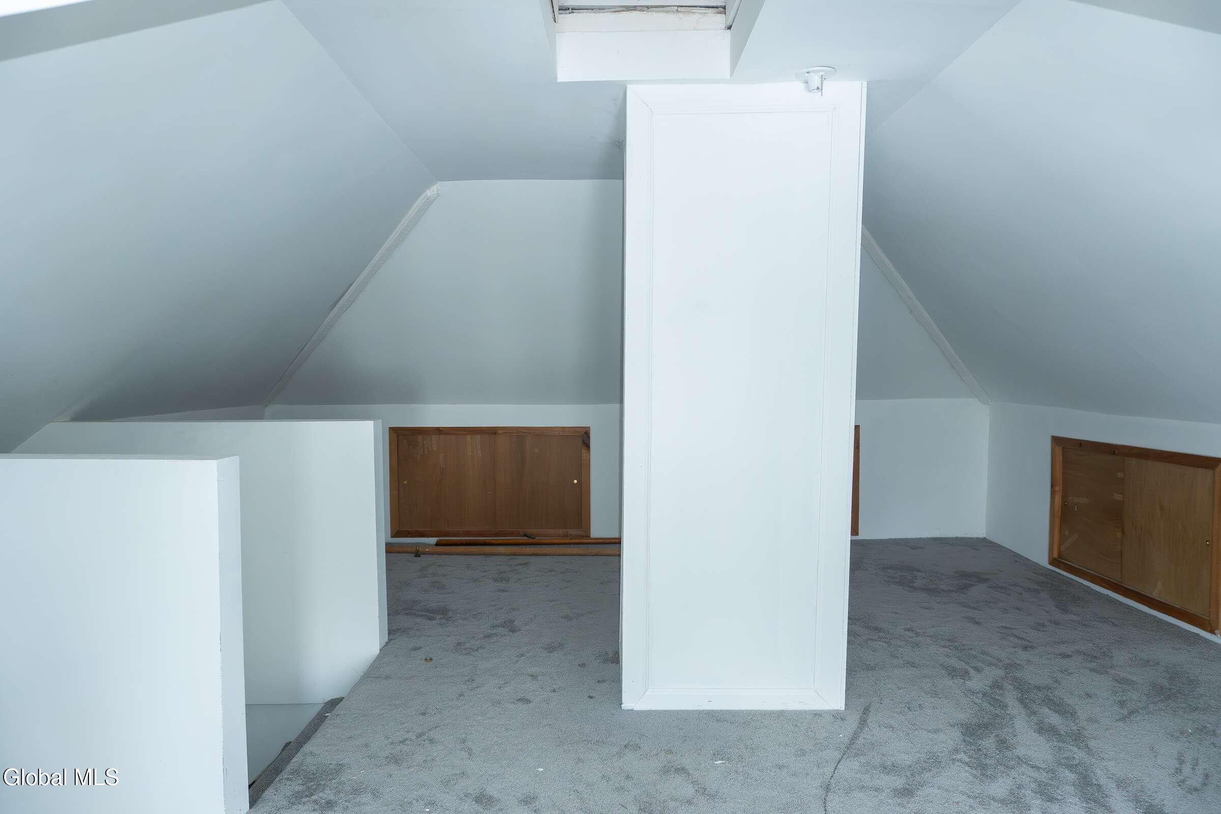 37 Chiswell Street Schenectady, NY 12304 - Photo 29 of 30 29