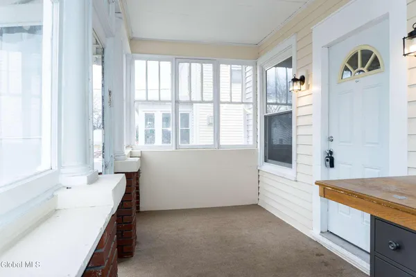 $279,900 | 37 Chiswell Street, Schenectady, NY 12304