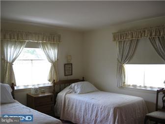 11 Chetwynd Road Paoli, PA 19301 - Photo 9 of 11