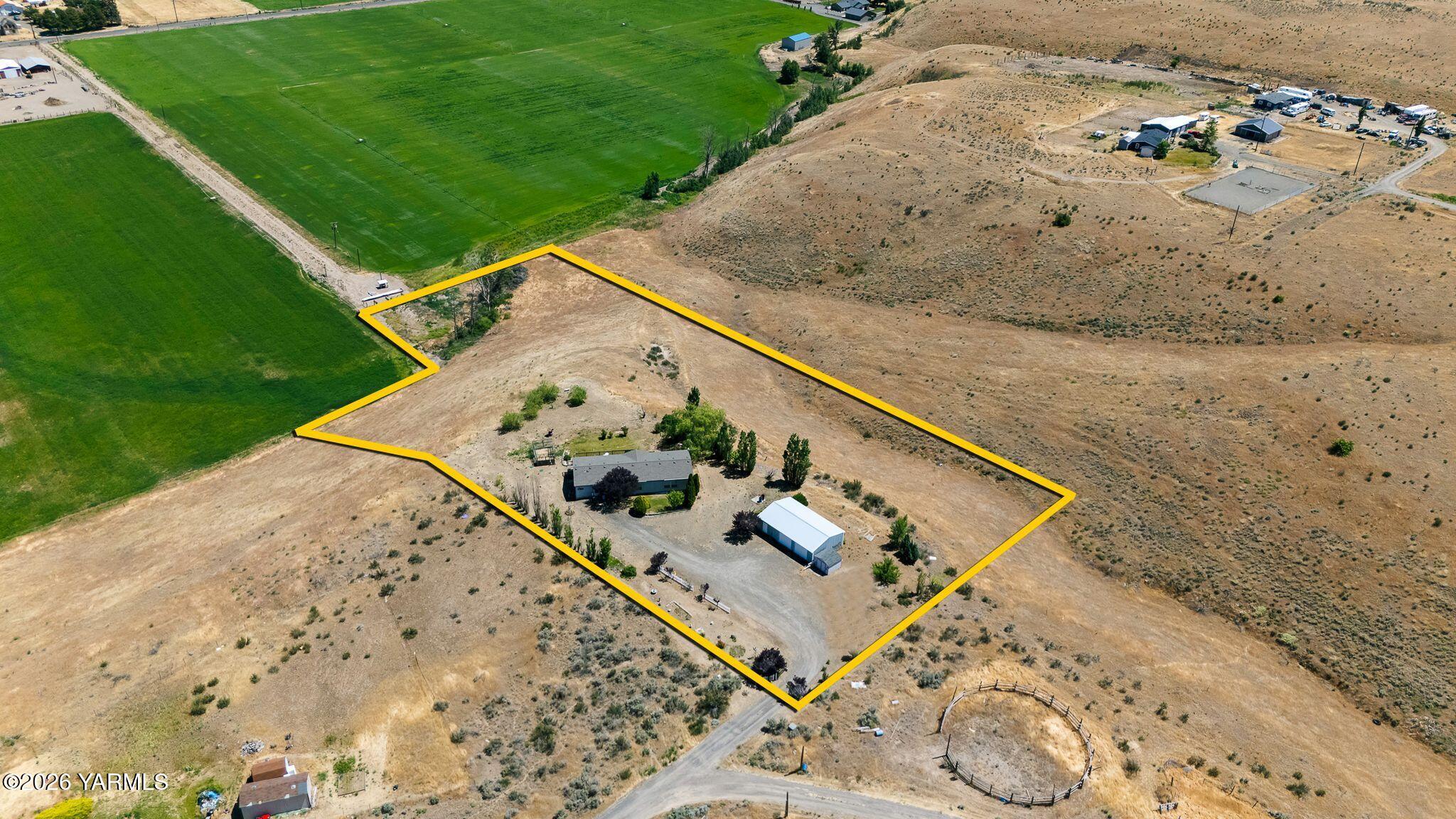 504 Point Drive Selah, WA 98942 - Photo 30 of 38 504 Point Dr Aerials-2 prop