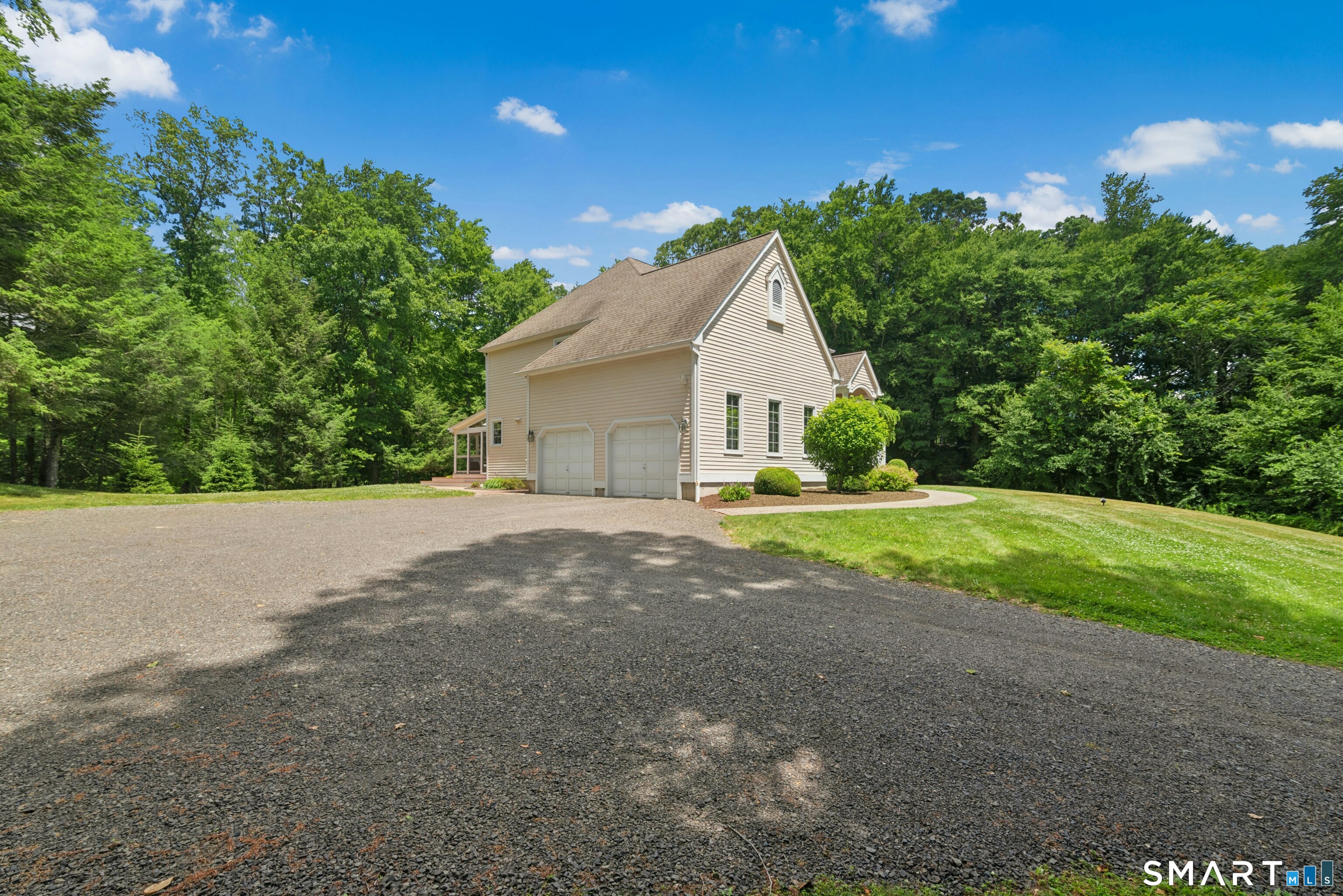 17 D Butterfield Road Newtown, CT 06470 - Photo 2 of 34 Garage View