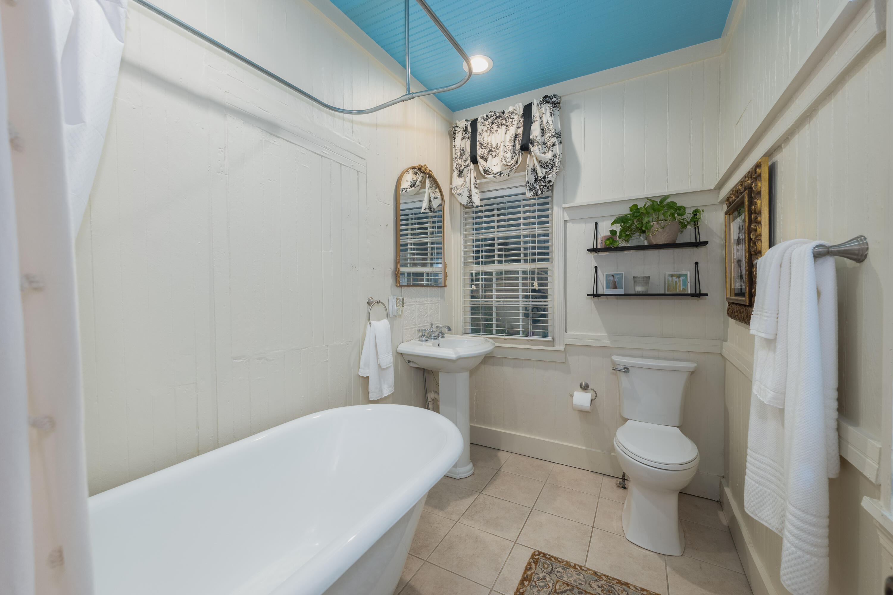 2 Larnes Street Charleston, SC 29403 - Photo 24 of 35 P1038111-Edit