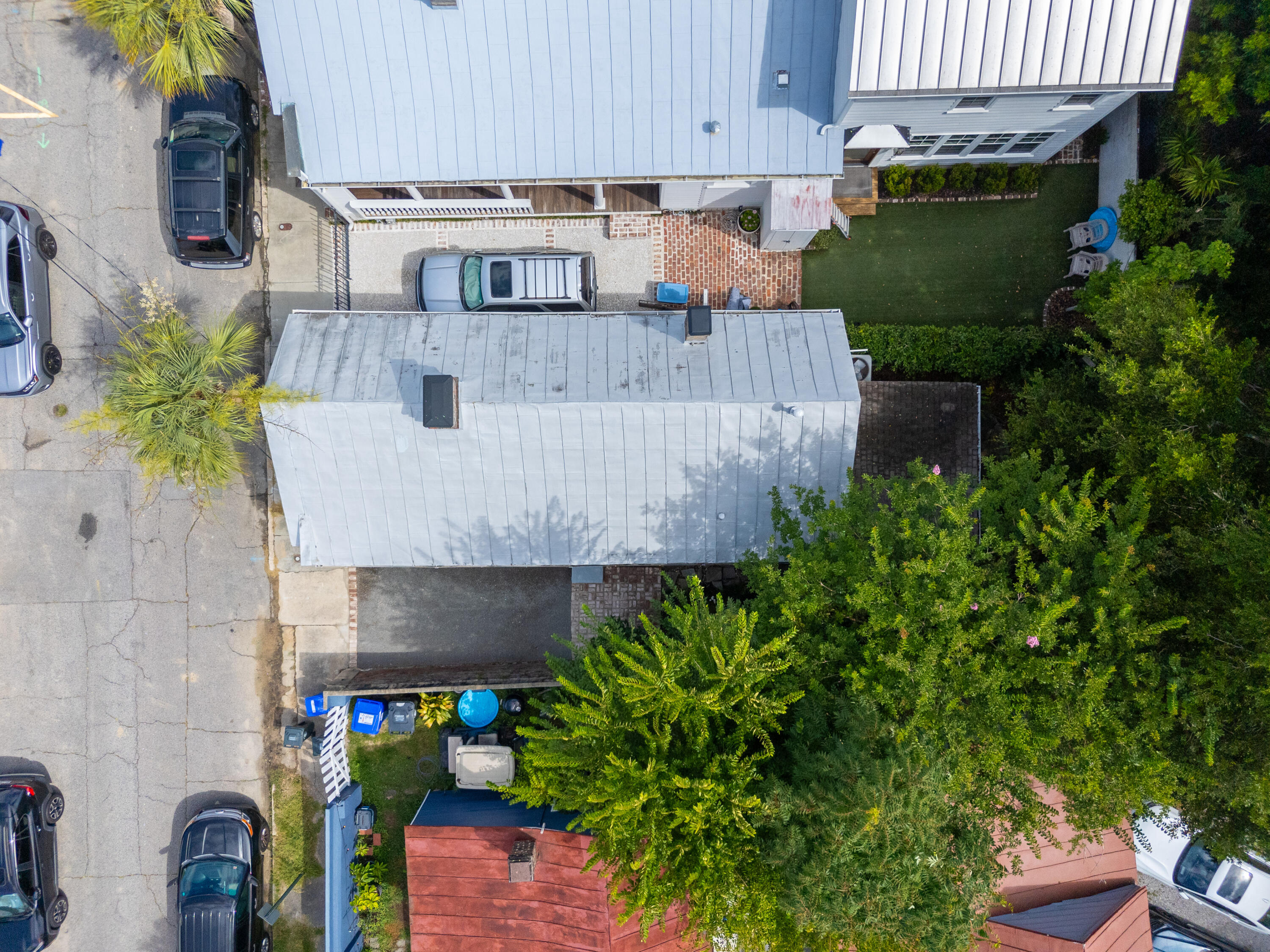 2 Larnes Street Charleston, SC 29403 - Photo 9 of 35 DJI_20240620104640_0037_D