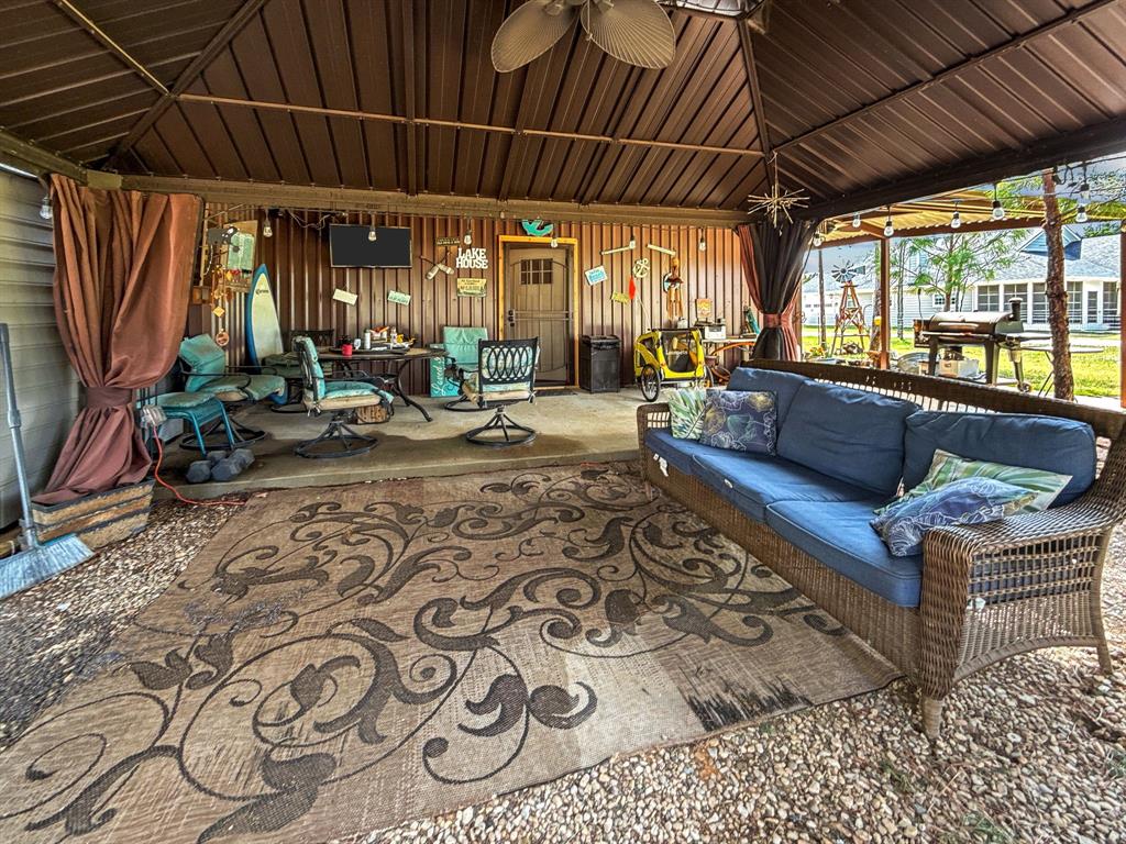 1477 Cedar Mills Road Gordonville, TX 76245 - Photo 2 of 21 Outdoor living area