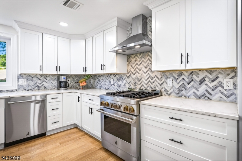 905 Harding Street Westfield, NJ 07090 - Photo 16 of 43