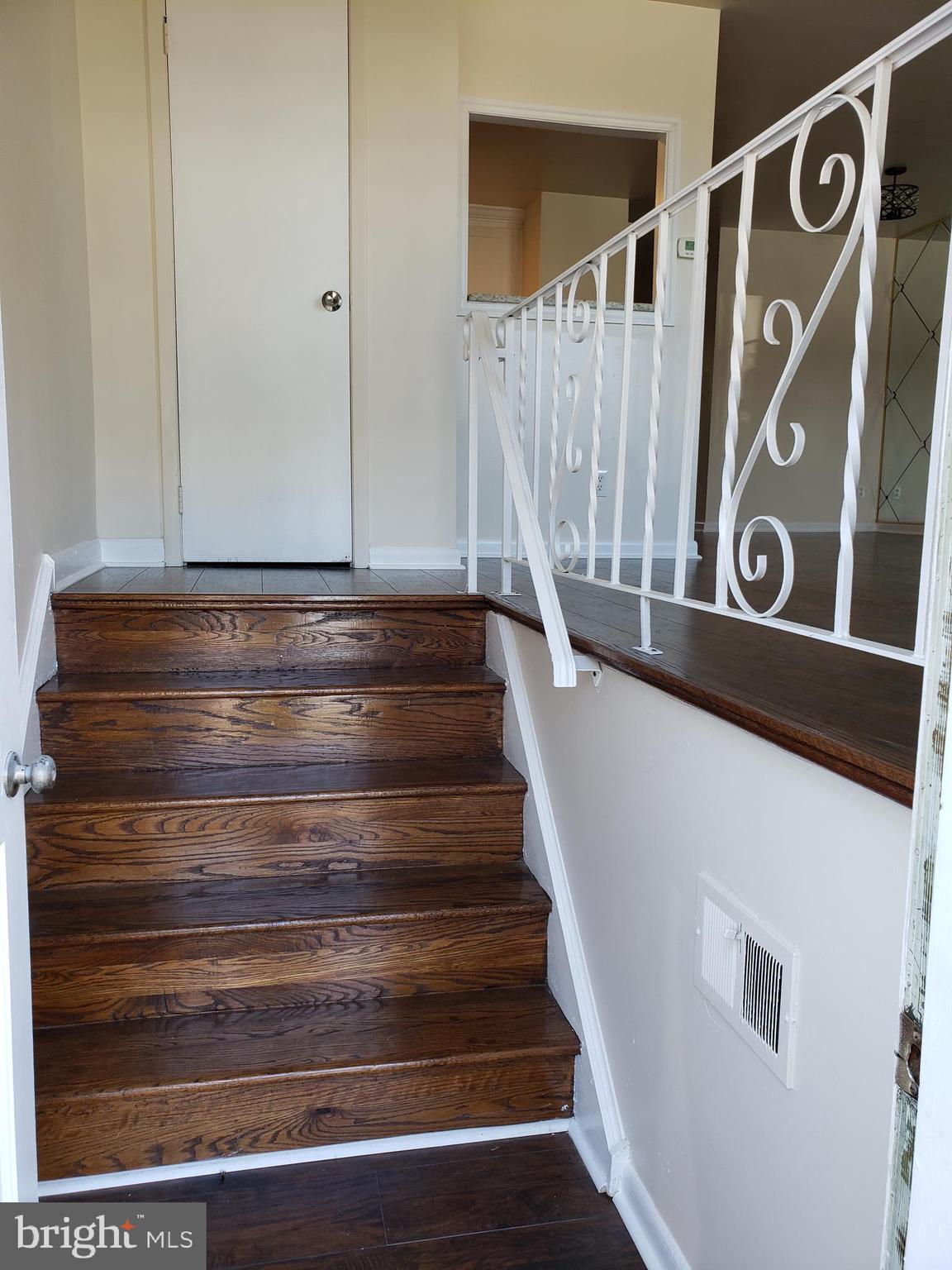 11110 Dora Drive Philadelphia, PA 19154 - Photo 5 of 77