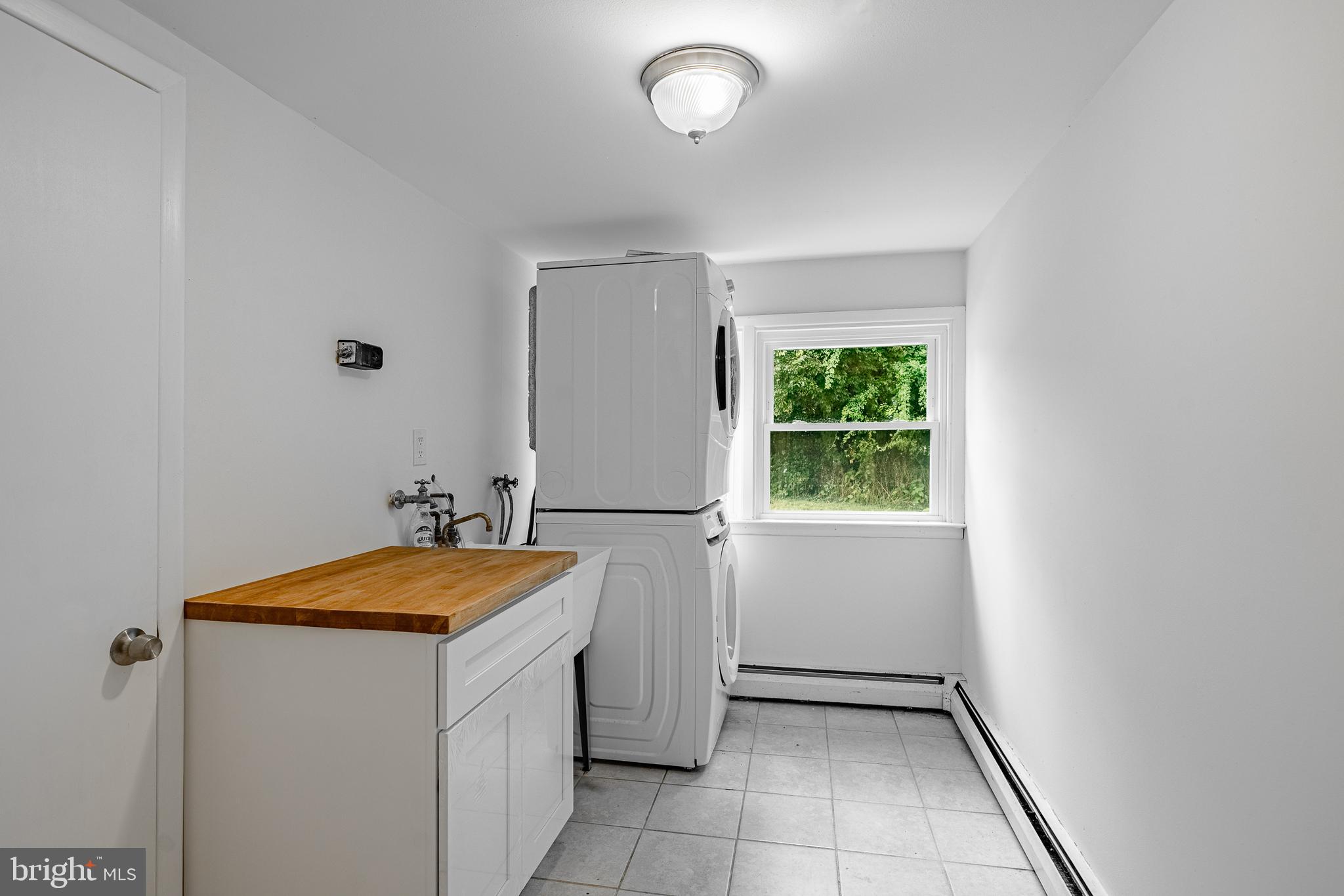 1100 West Church Road Wyncote, PA 19095 - Photo 29 of 46 Laundry room