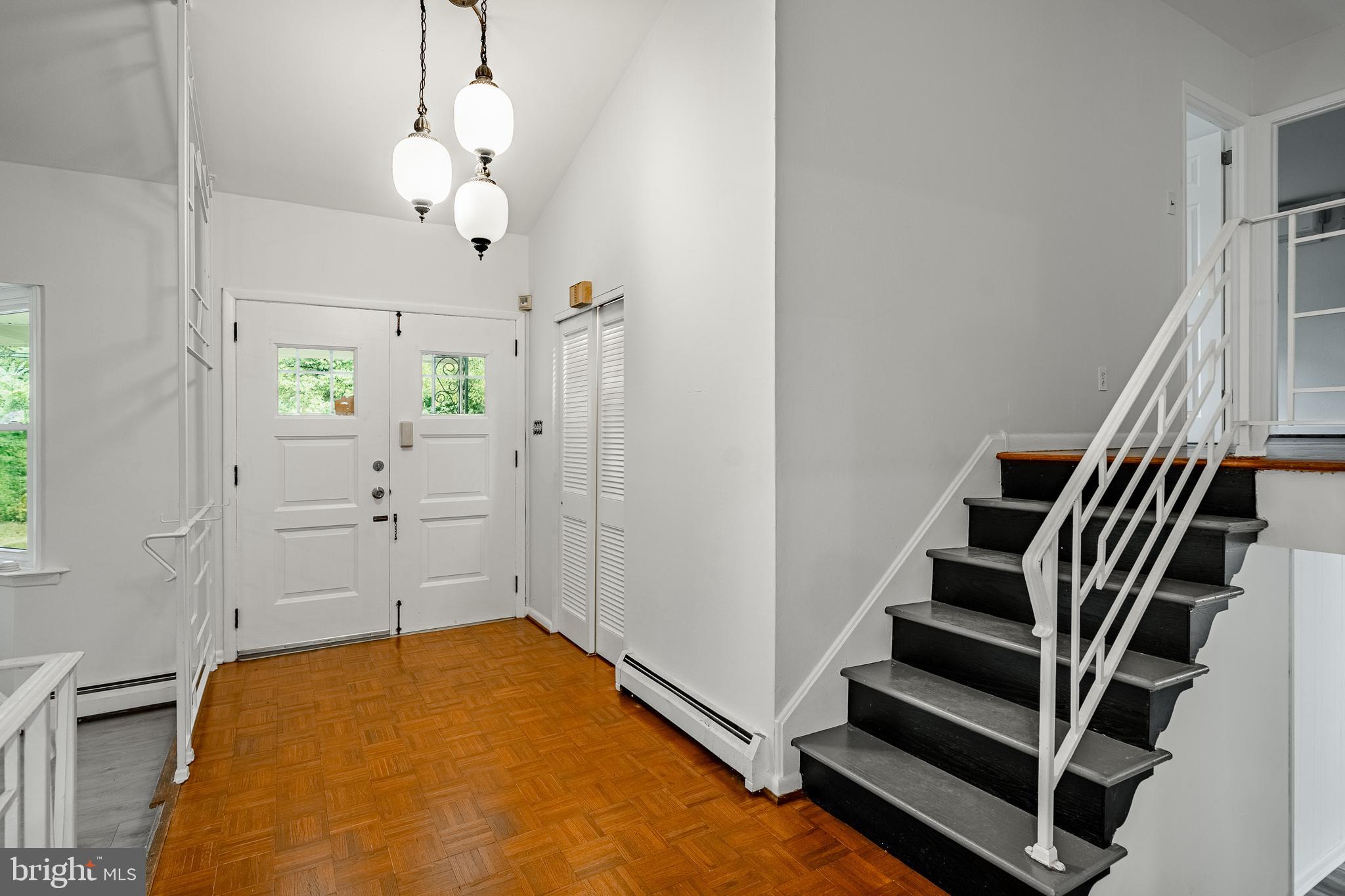 1100 West Church Road Wyncote, PA 19095 - Photo 4 of 46 Entryway