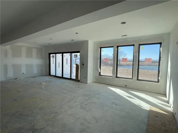 $1,188,072 | 15998 South Twilight Lane, Olathe, KS 66062