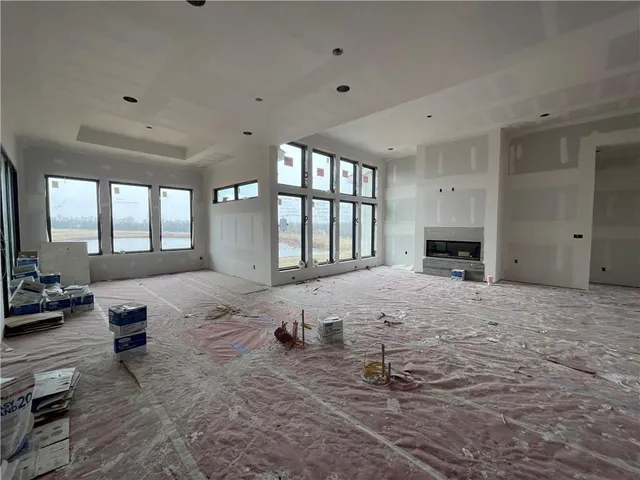 $1,188,072 | 15998 South Twilight Lane, Olathe, KS 66062