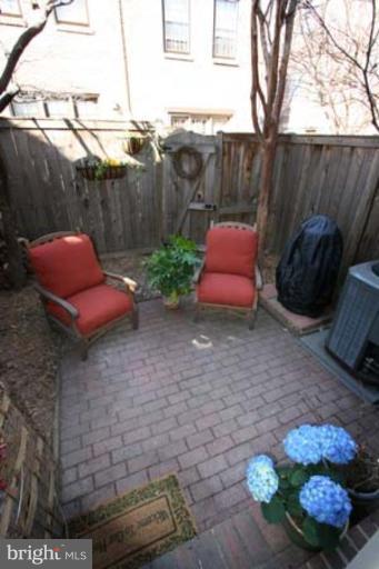 1123 Portner Road Alexandria, VA 22314 - Photo 10 of 10 a view of a backyard with plants and trees