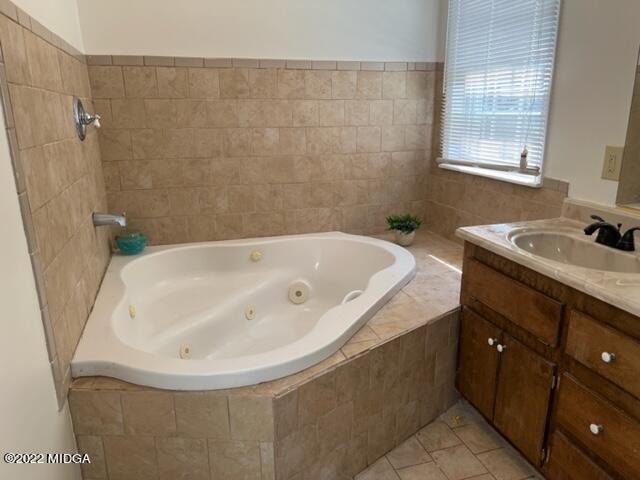 3377 Goodwin Lane Macon, GA 31217 - Photo 9 of 32 3377Goodwinmastertubnew