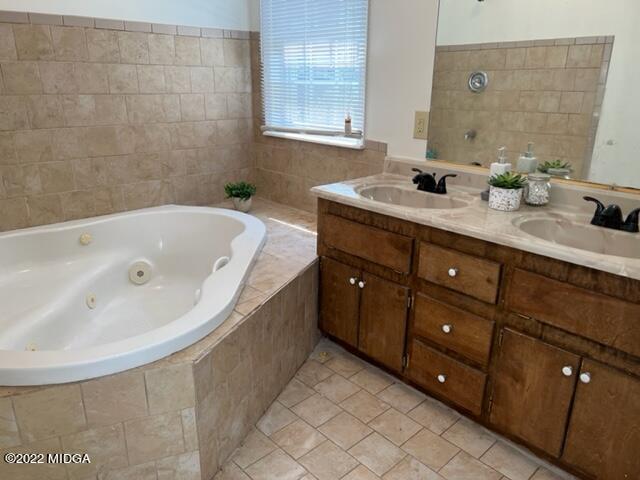 3377 Goodwin Lane Macon, GA 31217 - Photo 10 of 32 3377goodwinmastersink