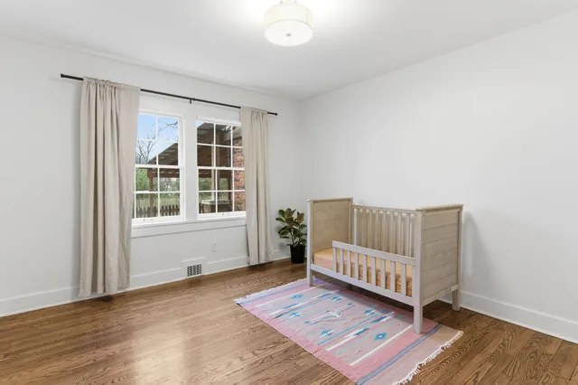 $899,900 | 1410 East Riverwood Drive, Nashville, TN 37216