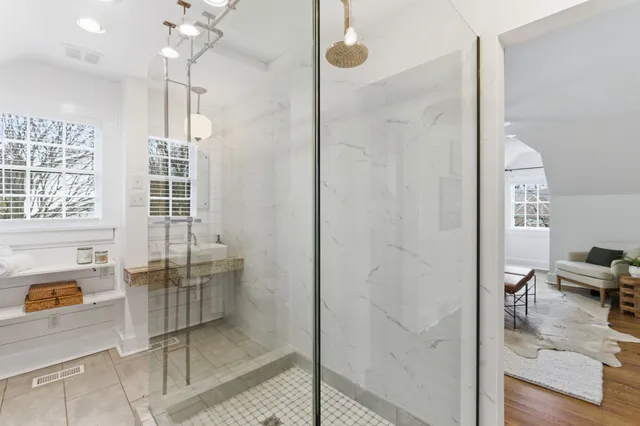 $899,900 | 1410 East Riverwood Drive, Nashville, TN 37216